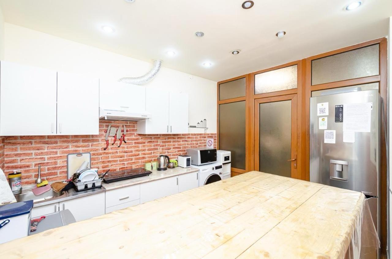 Areva Hostel & Apartment يريفان المظهر الخارجي الصورة